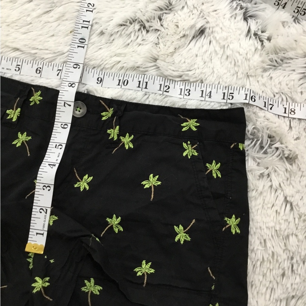Aeropostale palm tree theme short shorts Woman’s size 3/4 black green tan - Picture 2 of 11